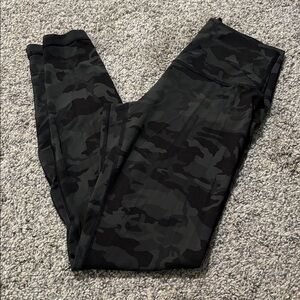 Lululemon Align Leggings 28” size 6